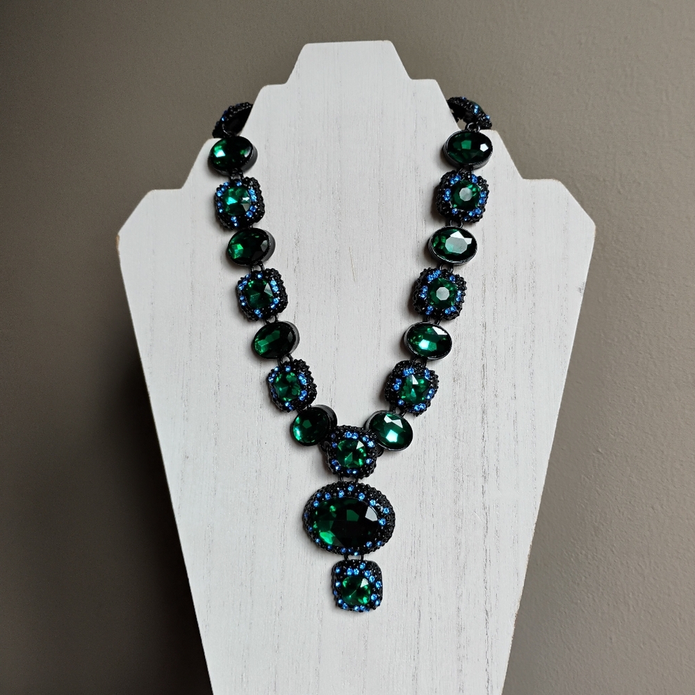 Beautiful Unique Faceted Gem Emerald Green & Blue Statement Necklace